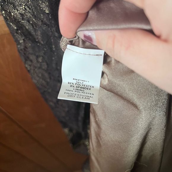 NWT David Meister lace gown - Picture 4 of 6